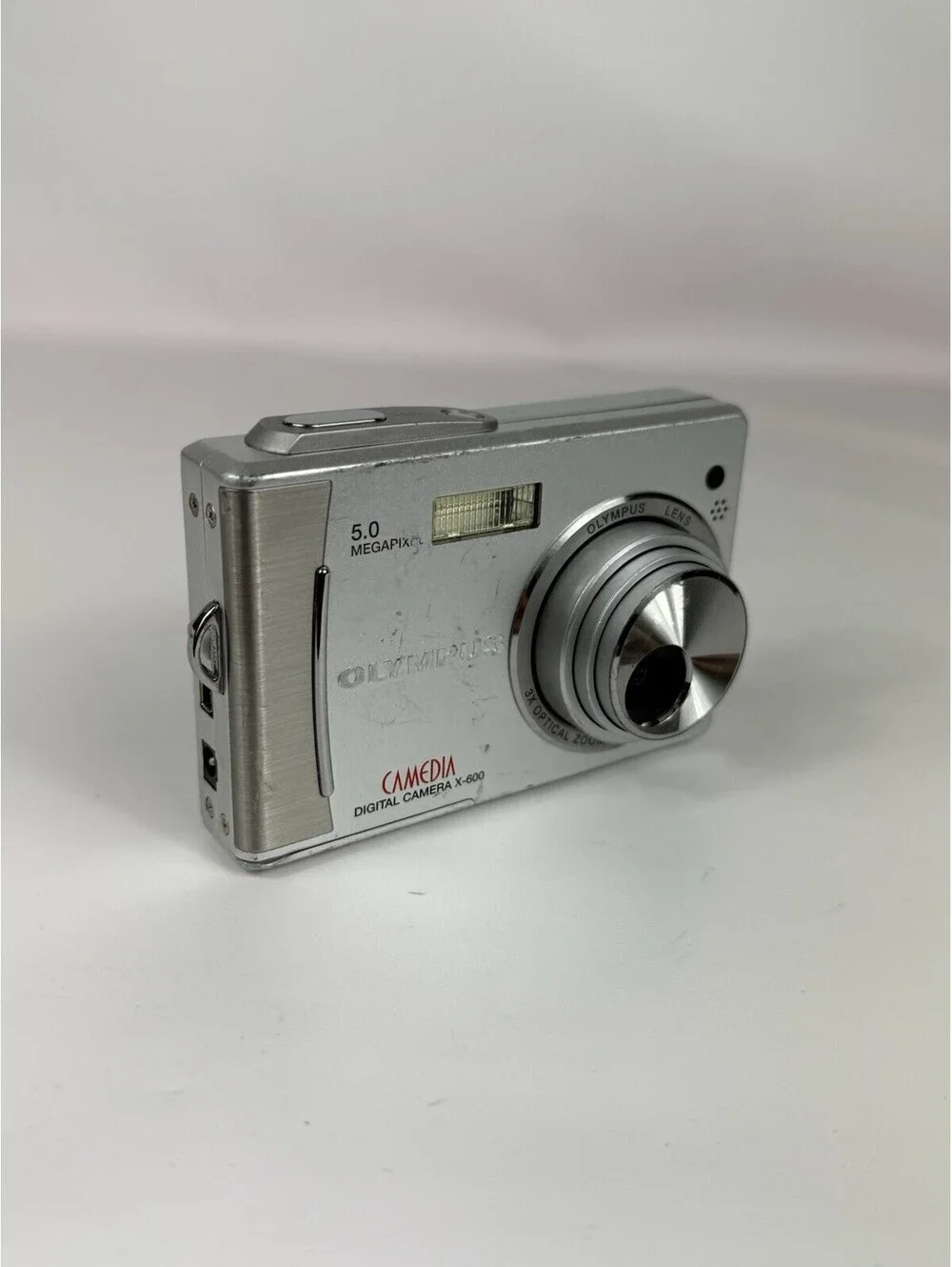 Olympus CAMEDIA X-600 5 Megapixels Digital Camera NOT TESTED No Charger Or Batt.